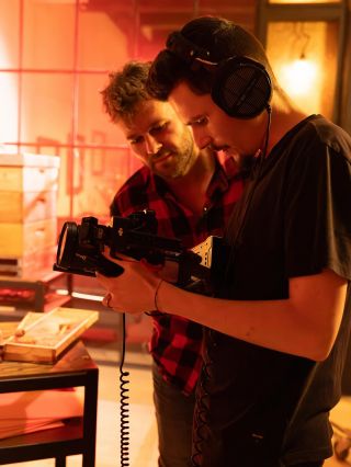 Z natáčení Včelařů šleh 🌶️ v @mocup.space a s @ladislav_witae @marivese a @ocima_nutricni_terapeutky Byla to mega sranda a...